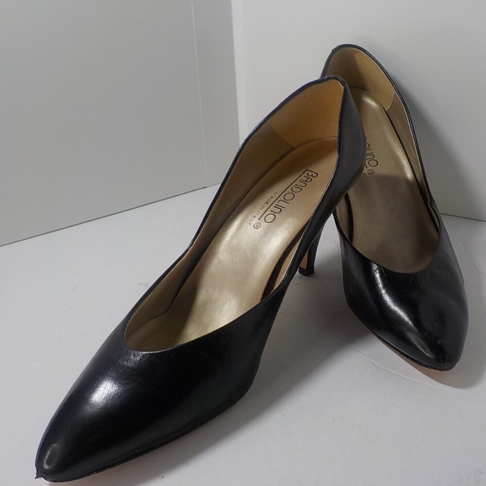 BANDOLINO, Black Round Point Shoes, Size: 8.5 Med.